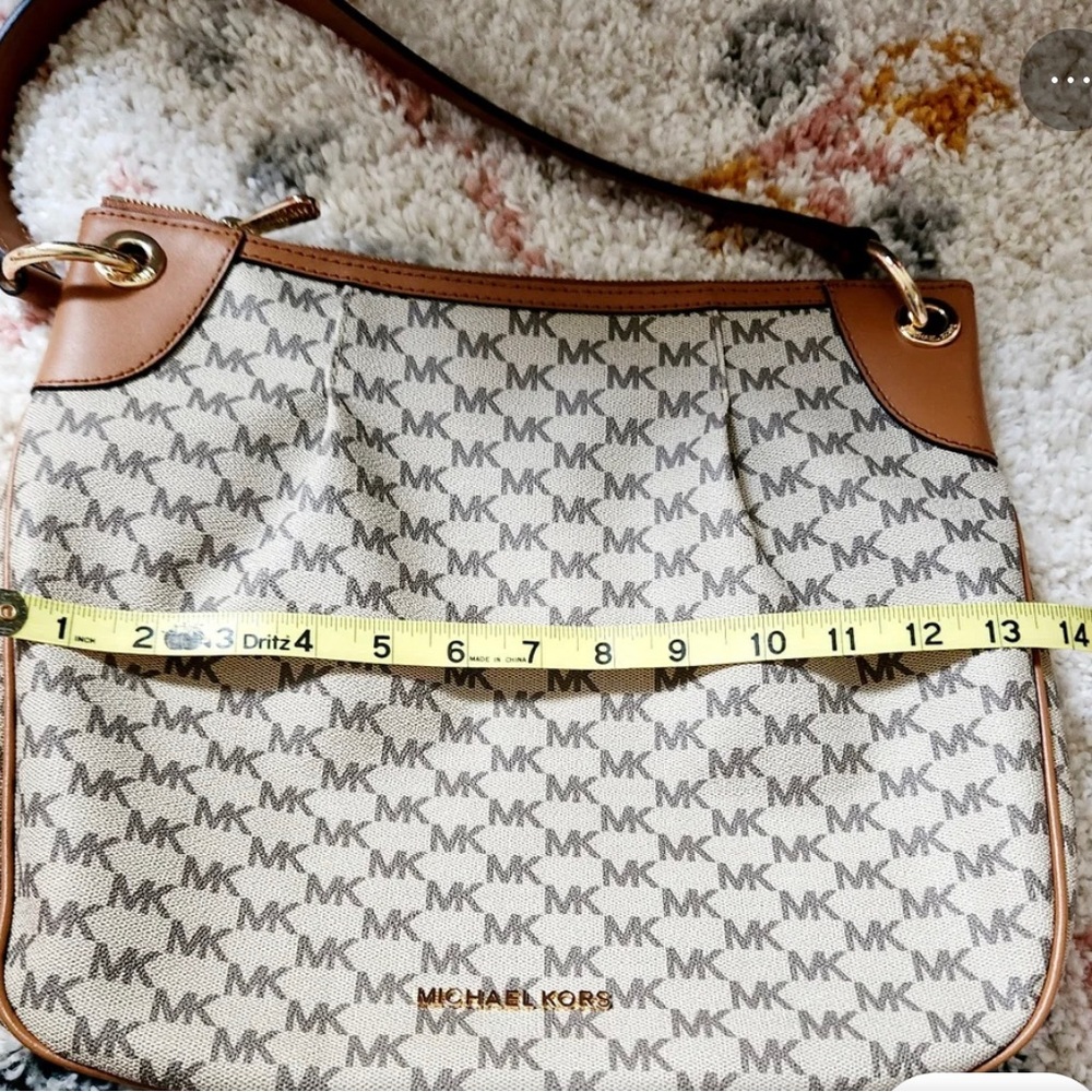 ✨Michael Kors Jet Set Large Canvas Shoulder Bag 👜